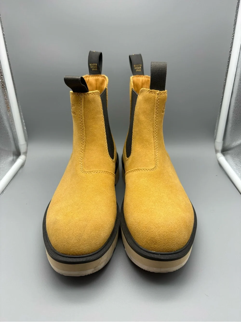 Sorel | Hi-Line Chelsea Boots - Geo Yellow Black ; Womens 8.5